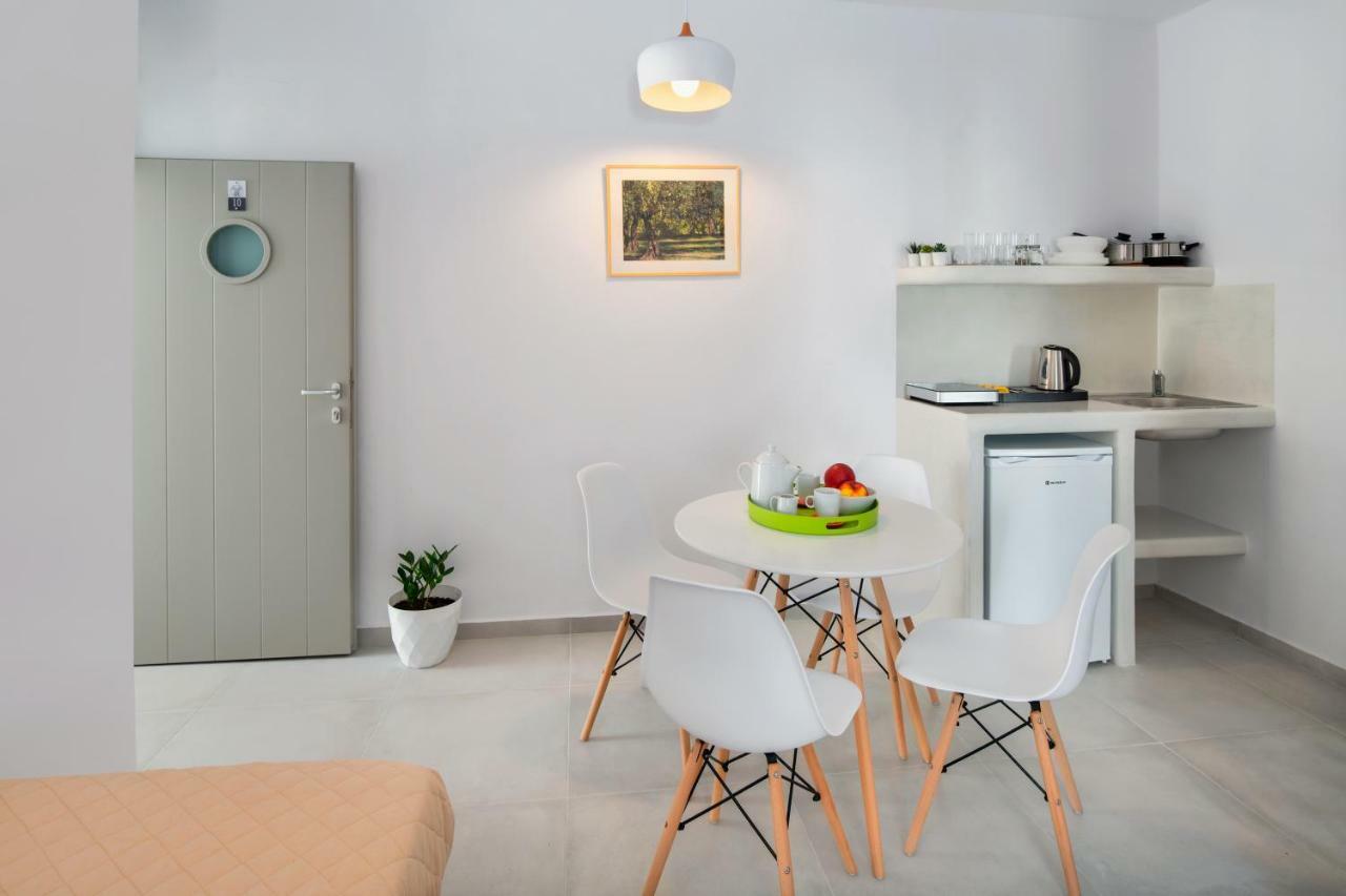 Olive Tree Suites ฟิรา ภายนอก รูปภาพ
